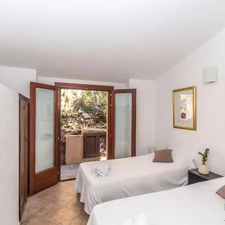Maya - Key To